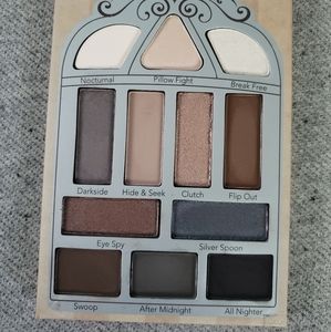 Pretty Vulgar Nightingale palette